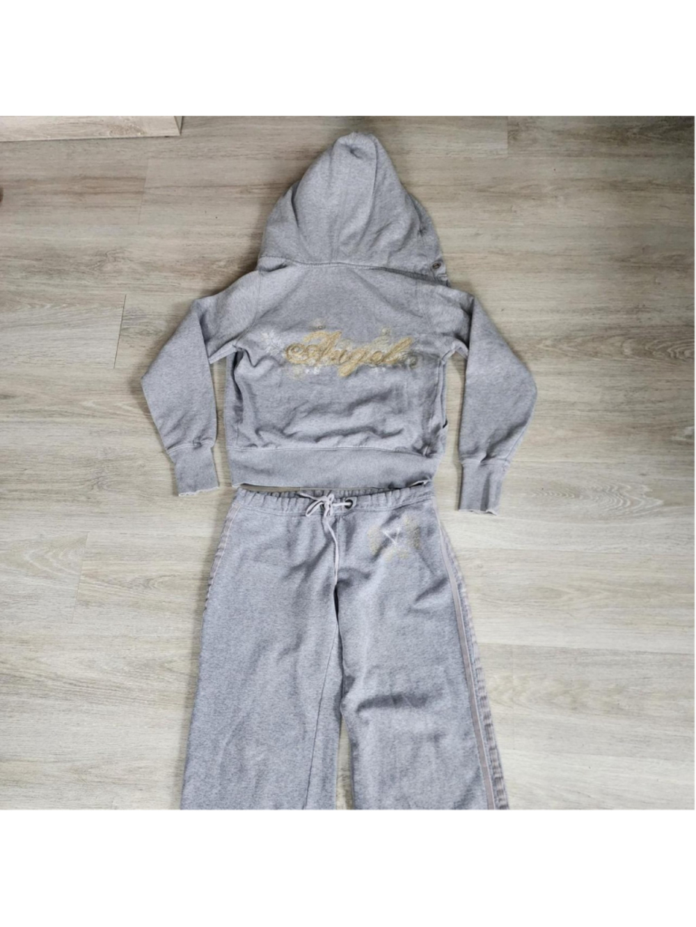 Rare Fine**
Bought back in 2016
Y2K
the zipper tag came off, still have